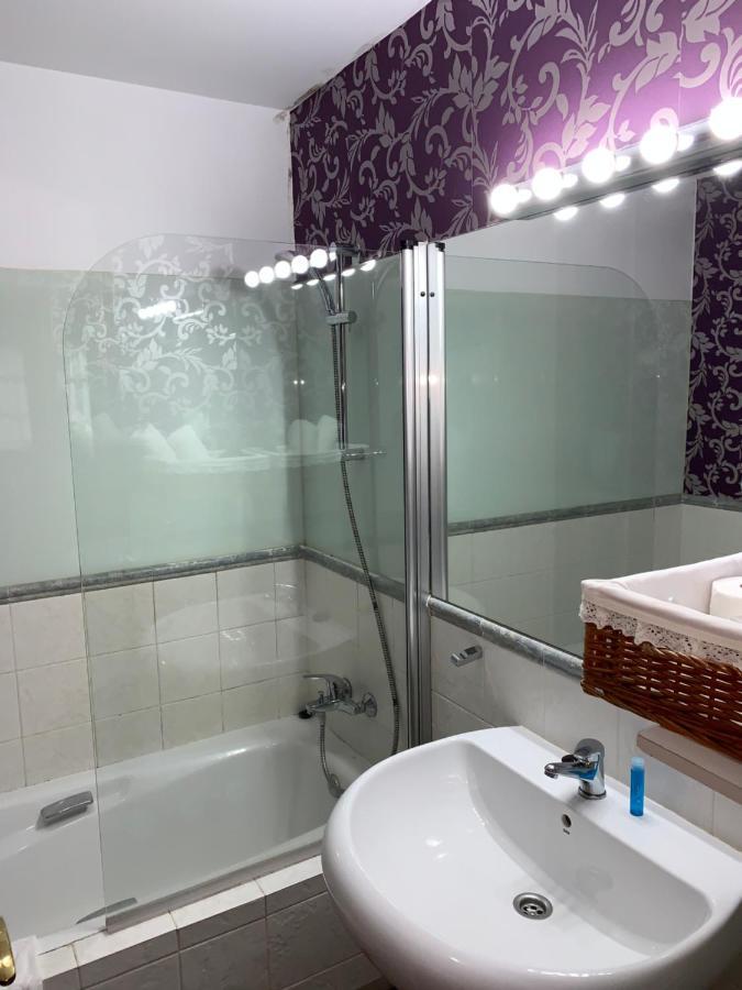 Parada De Francos Guest House Teo Екстериор снимка